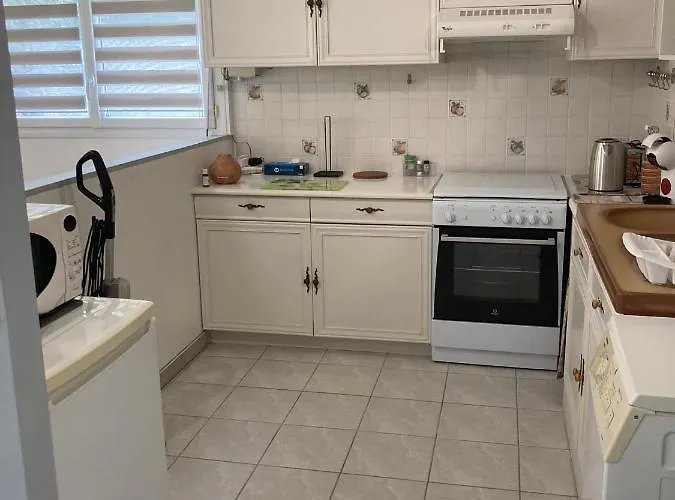 Chai Jean Camelia Piscine Et *