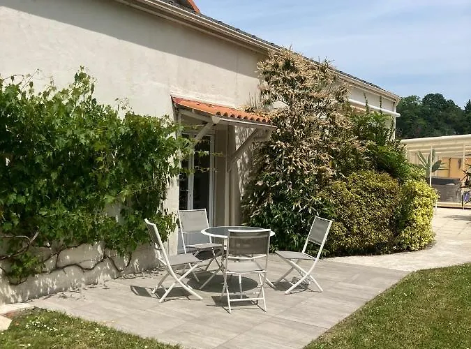 Chai Jean Camelia Piscine Et * Saint-Jean-de-Boiseau